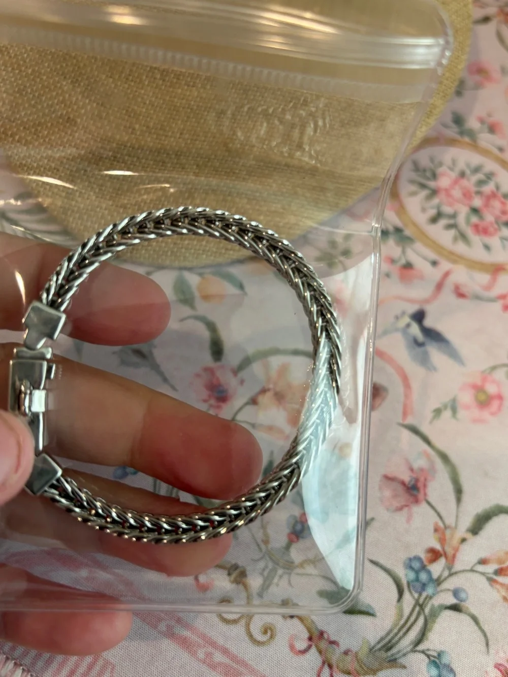 Lorivine silver braided